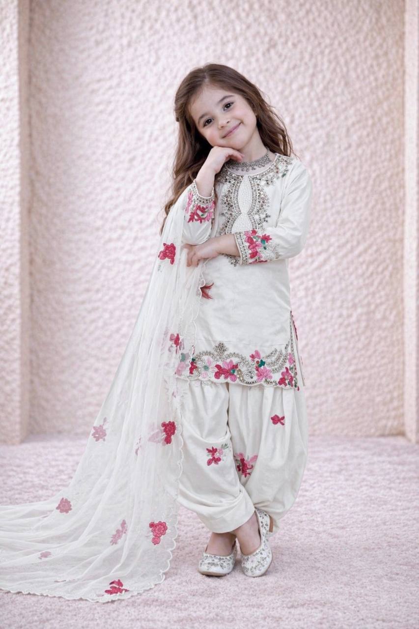 Girls Elegant Natural Crepe Embroidered Salwar Suit