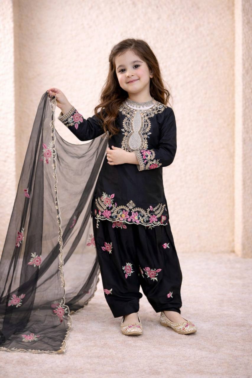 Girls Elegant Natural Crepe Embroidered Salwar Suit
