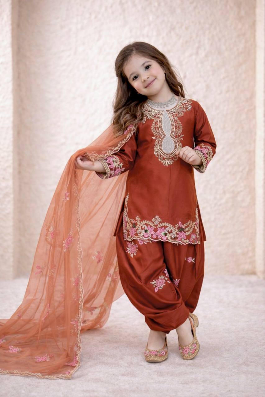 Girls Elegant Natural Crepe Embroidered Salwar Suit