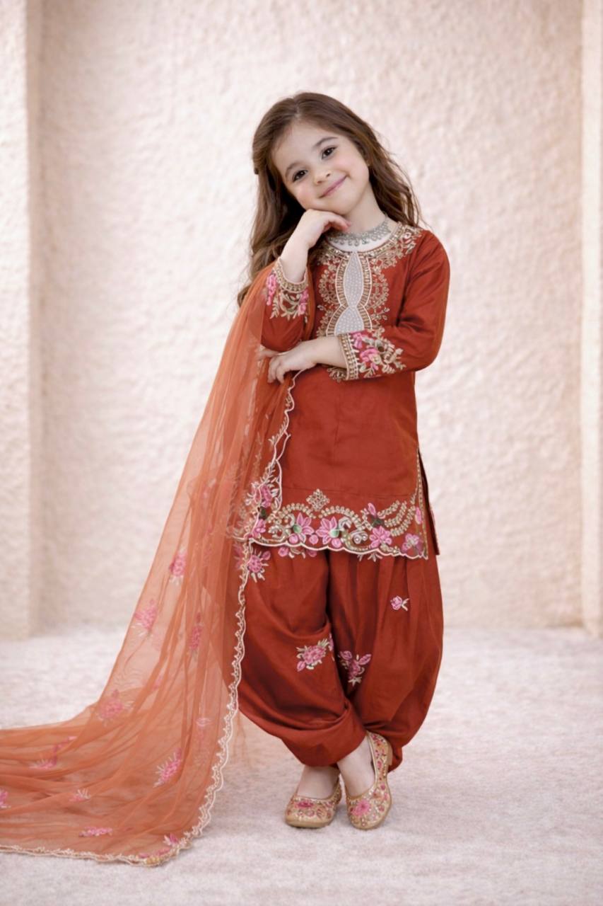 Girls Elegant Natural Crepe Embroidered Salwar Suit