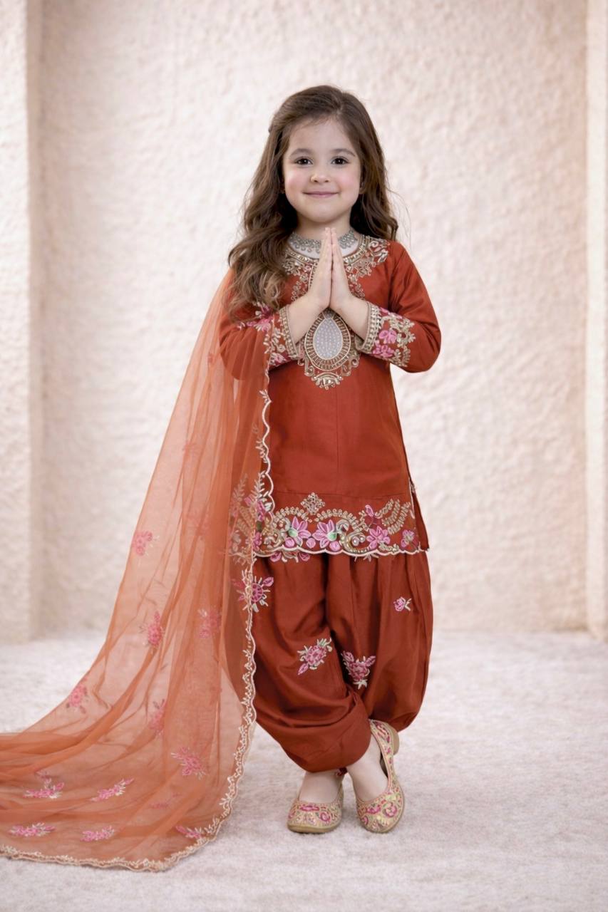 Girls Elegant Natural Crepe Embroidered Salwar Suit