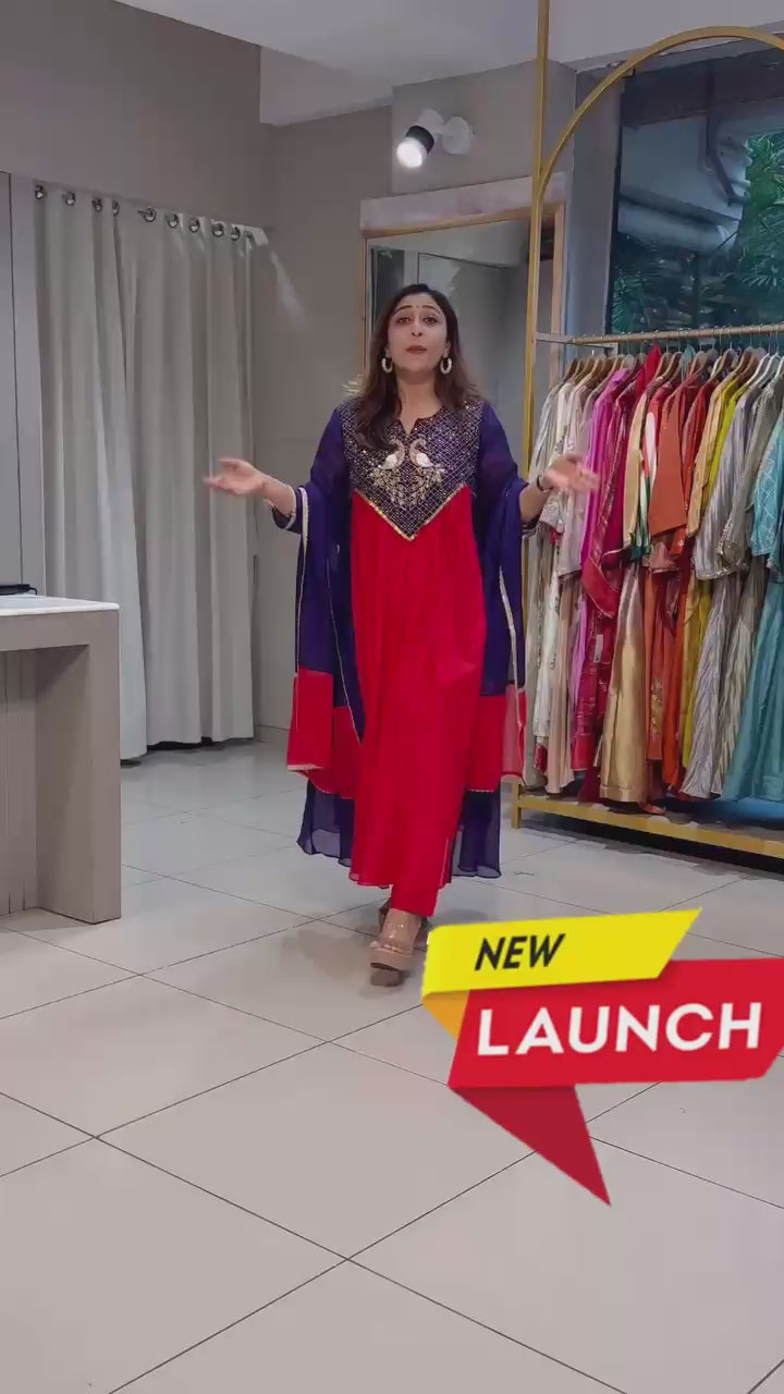 Mul Chanderi Embroidered Kurti Pant Dupatta Set